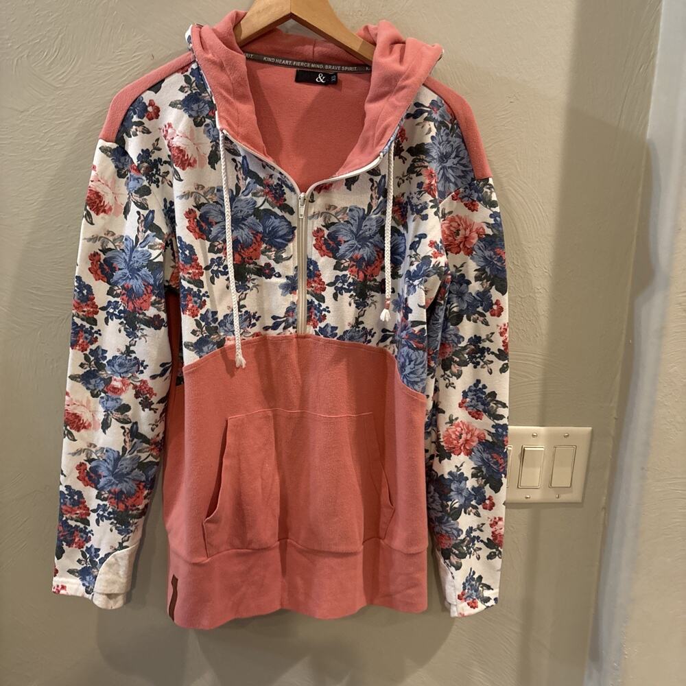 Ampersand Ave Fascinating Floral Singlehood‎ Hoodie Knit Sweatshirt Extra Small